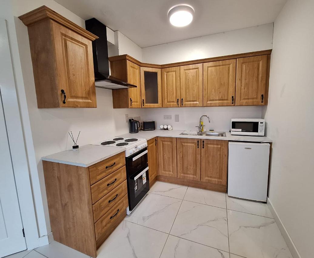 Sandys Shore Apartment Donegal Town Buitenkant foto